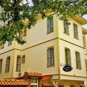 Ottoman's Pearl Couette-café Istambul
