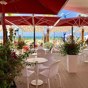 Otel Virginia Dıraç