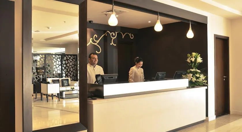 Kingsgate Hotel By Millennium Abu Dhabi 3*,