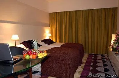 Kingsgate Hotel By Millennium Abou Dabi