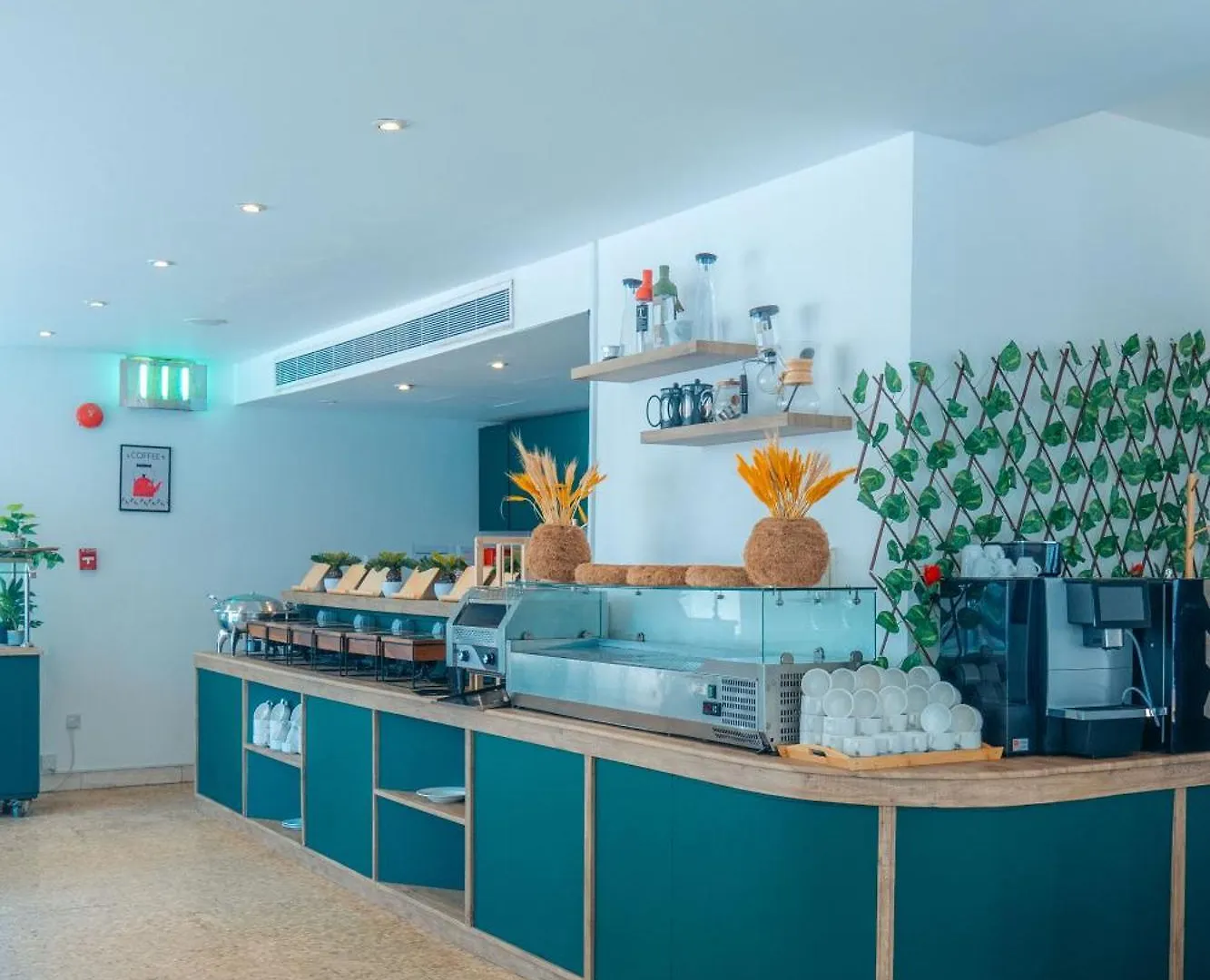 Kingsgate Hotel By Millennium Abou Dabi 3*,